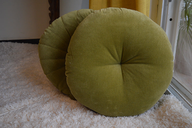 MC#032 Round Filled Cushion