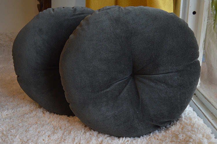 MC#033 Round Filled Cushion