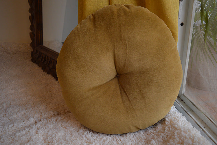 MC#035 Round Filled Cushion