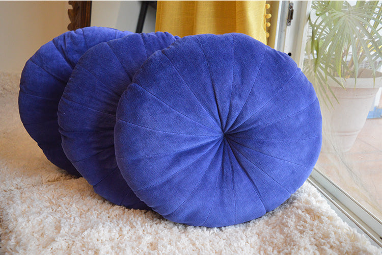 MC#037 Round Filled Cushion